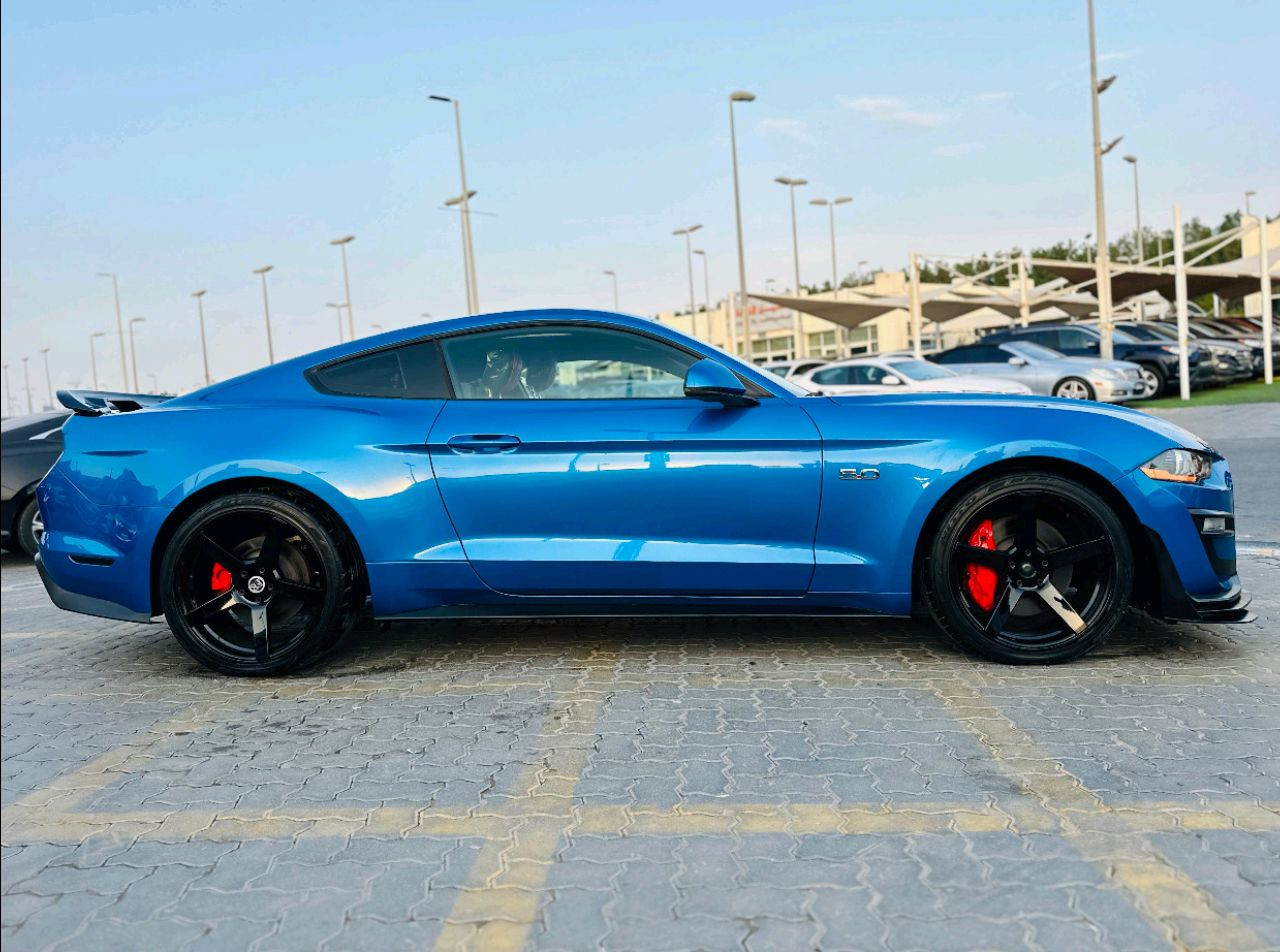Ford Mustang - Image 5