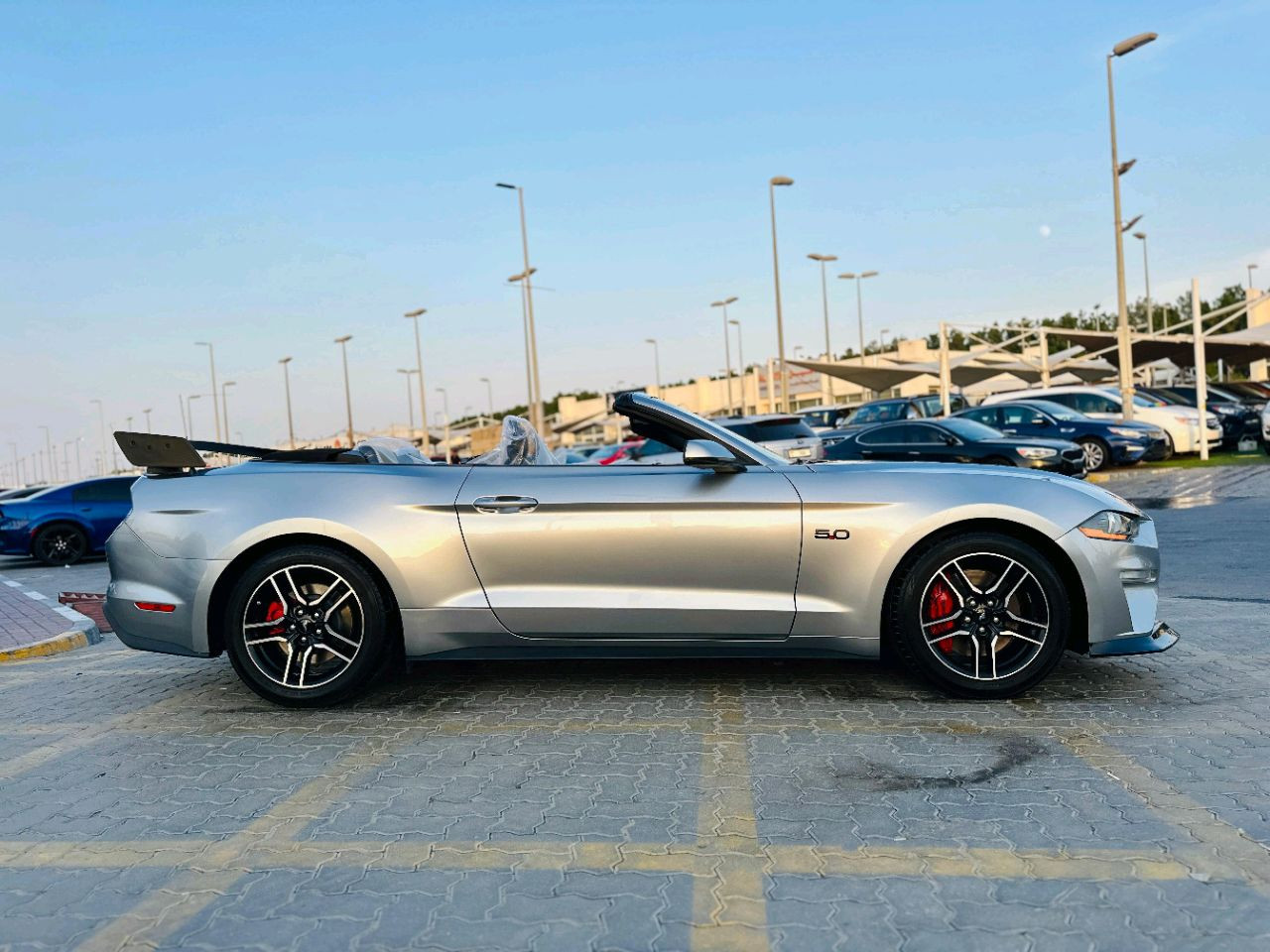Ford Mustang - Image 5