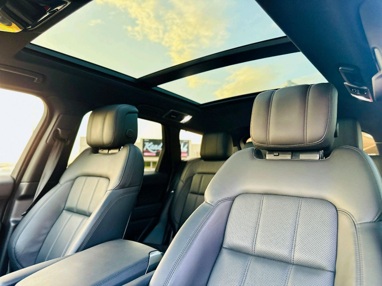 Range Rover Sport - Image 12