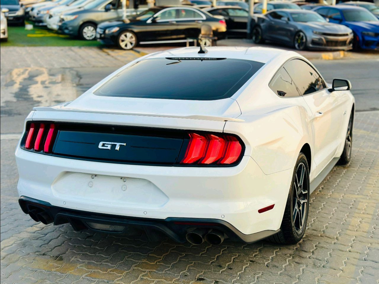 Ford Mustang - Image 6