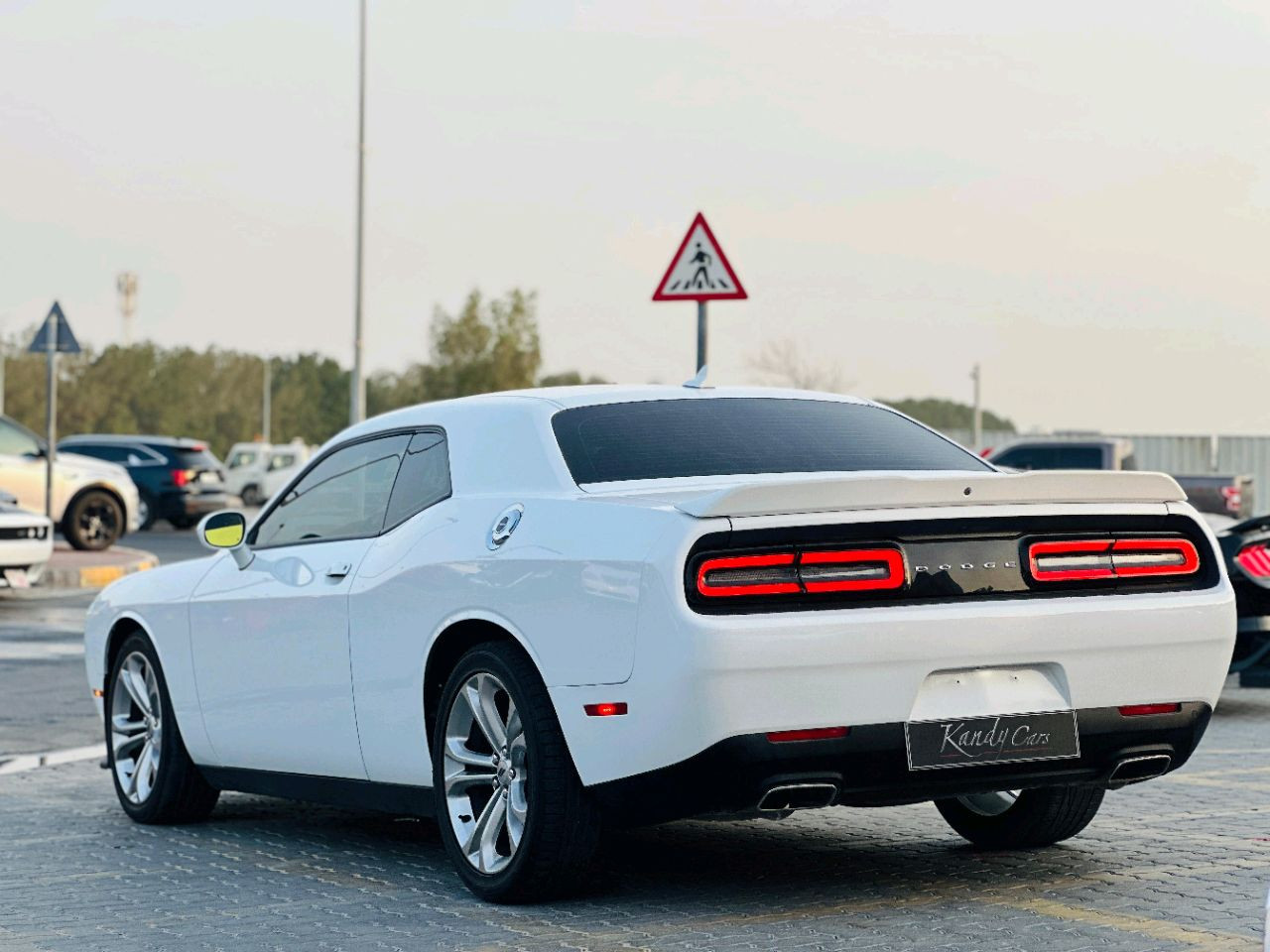 Dodge Challenger - Image 11