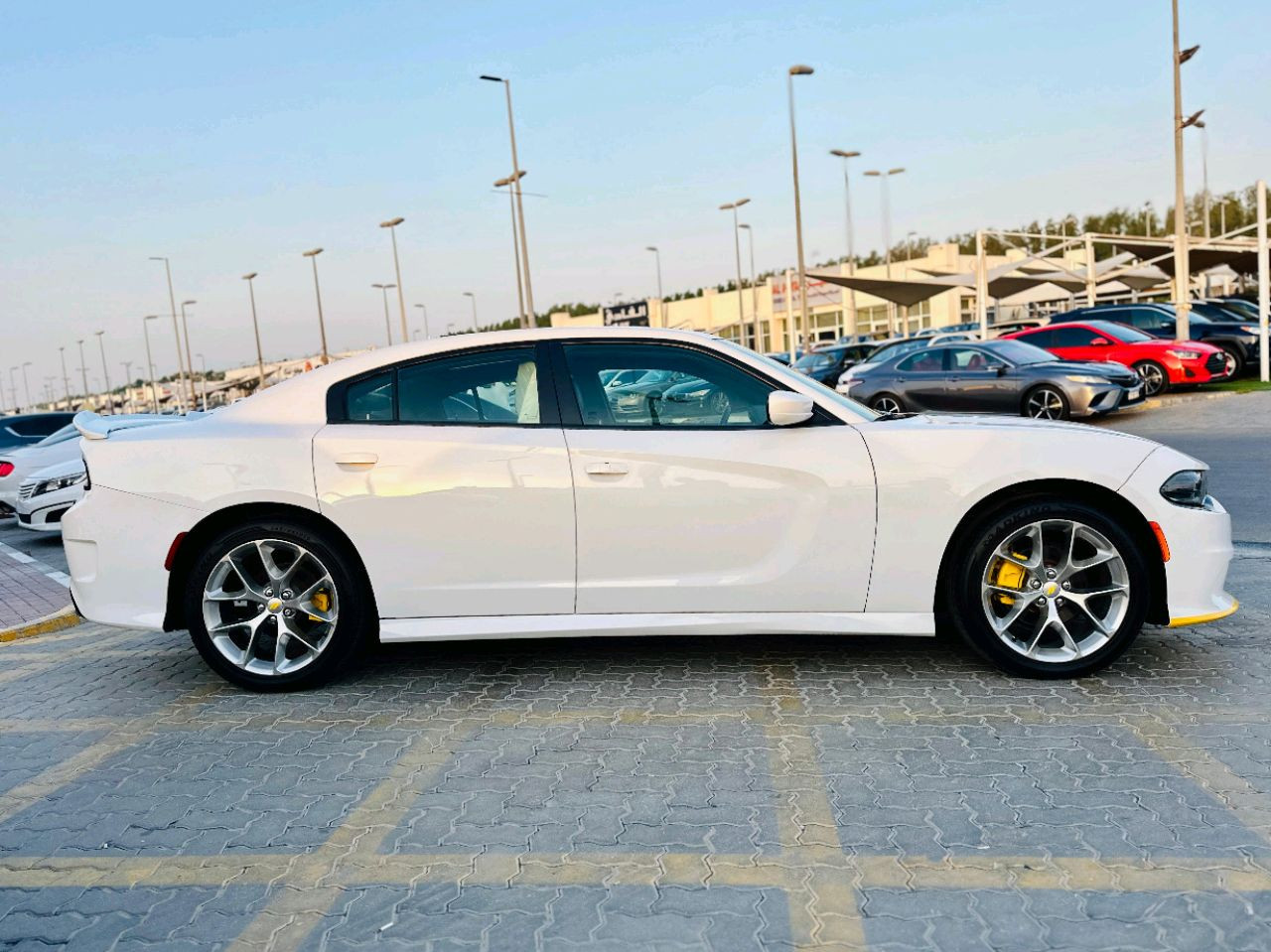 Dodge Charger - Image 5