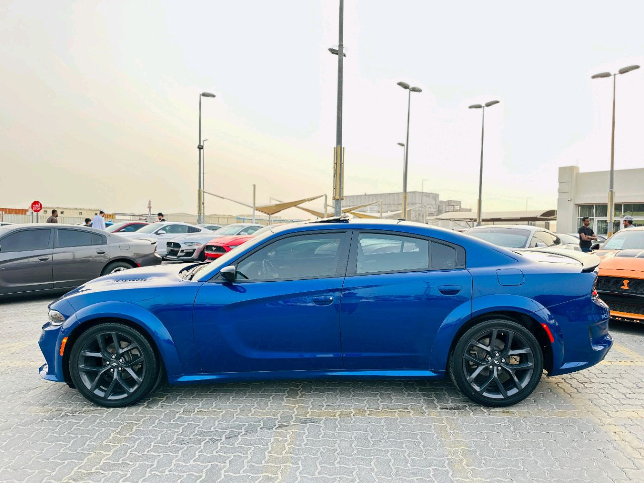 Dodge Charger - Image 9