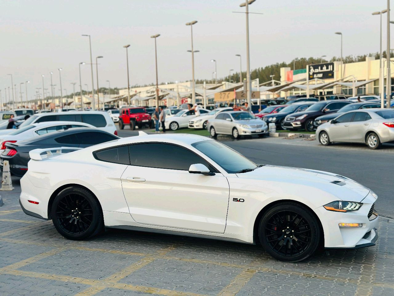 Ford Mustang - Image 5