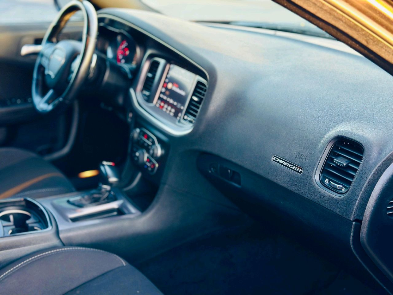 Dodge Charger - Image 10