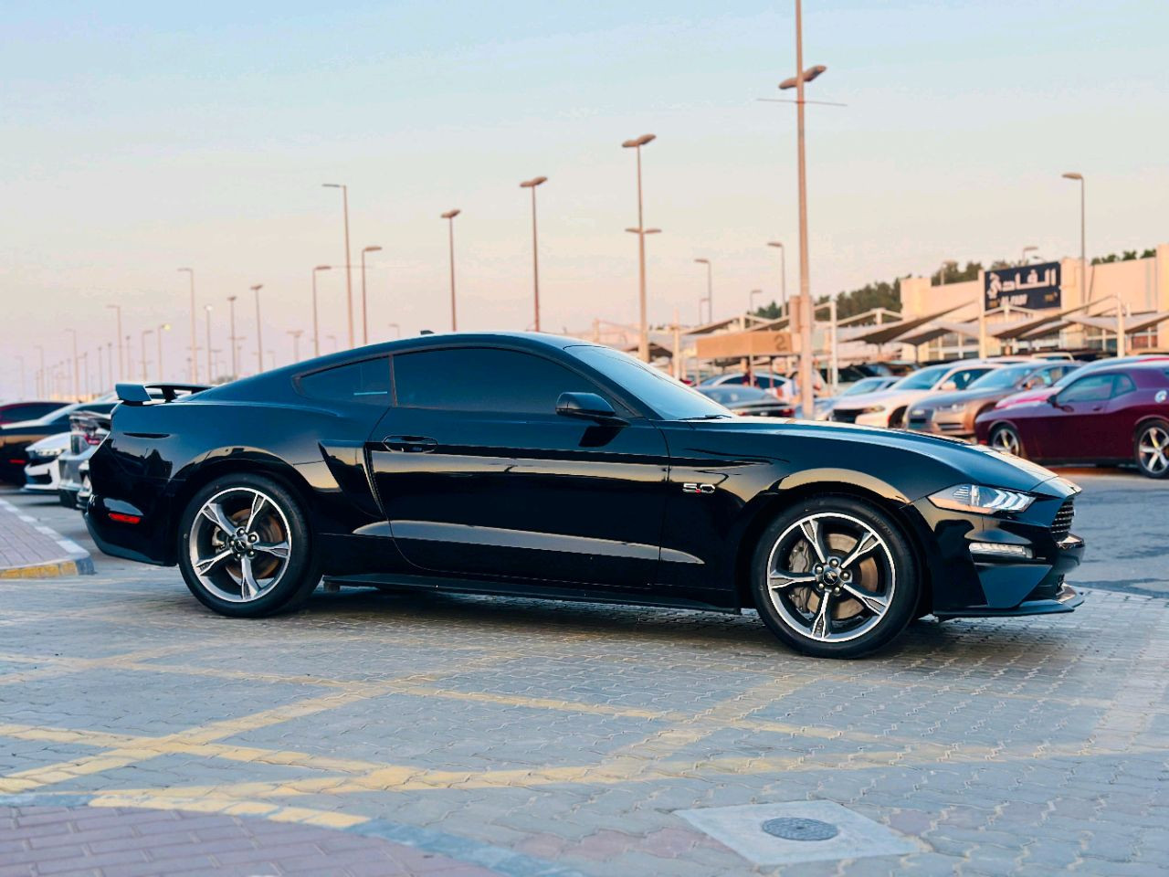 Ford Mustang - Image 5