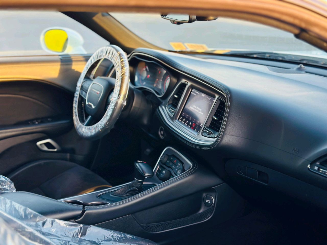Dodge Challenger - Image 11