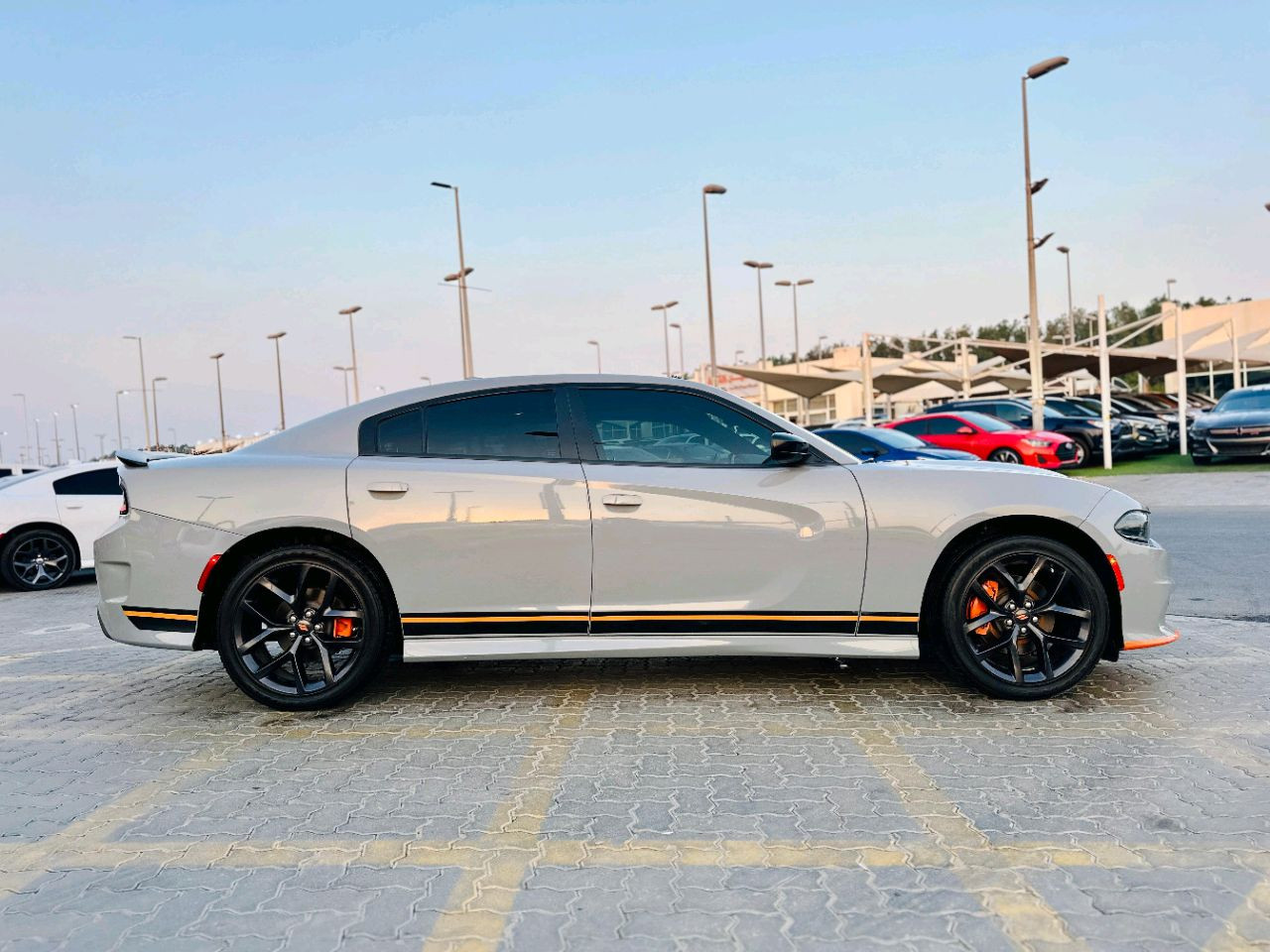 Dodge Charger - Image 5