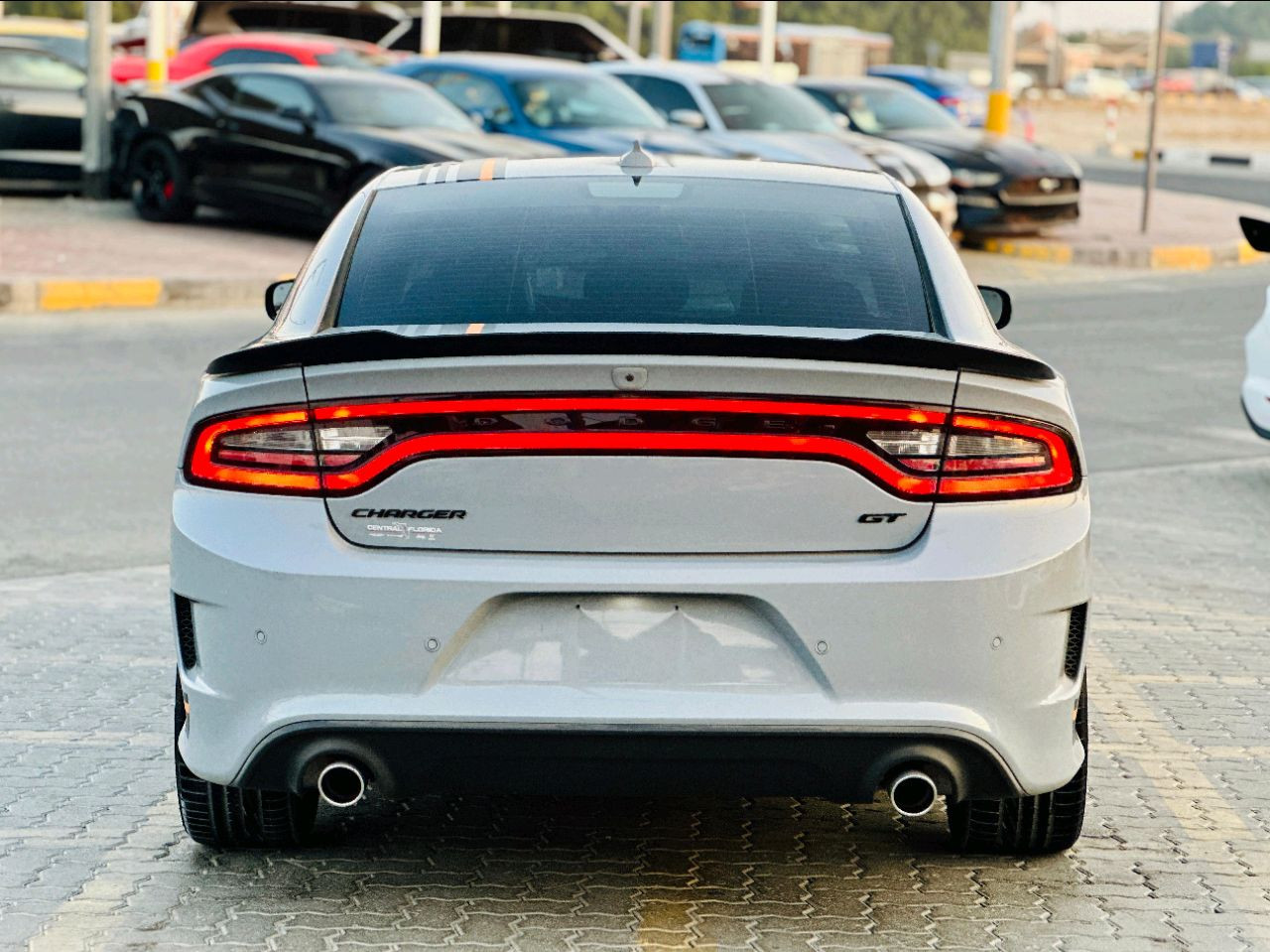 Dodge Charger - Image 7