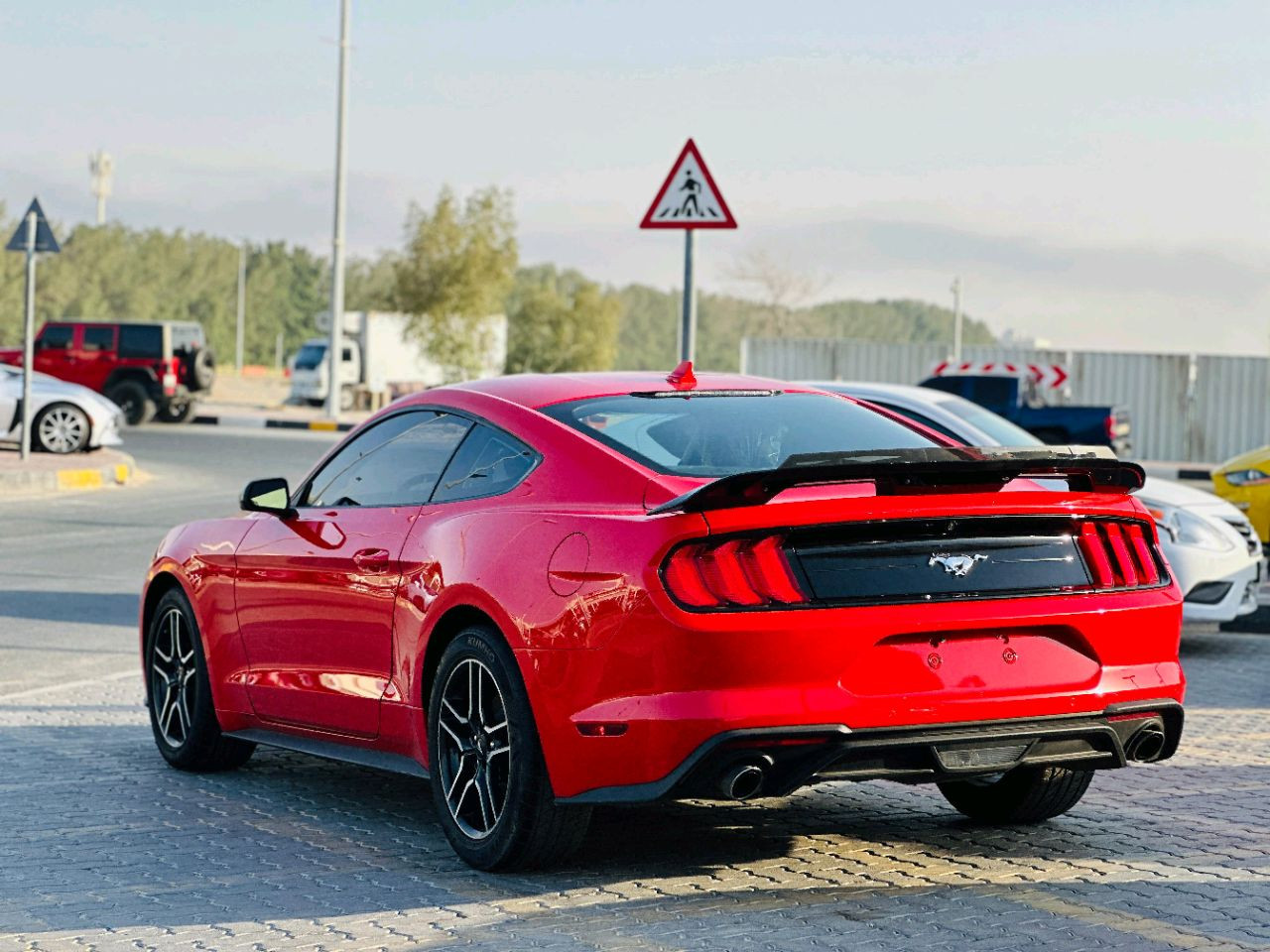 Ford Mustang - Image 8