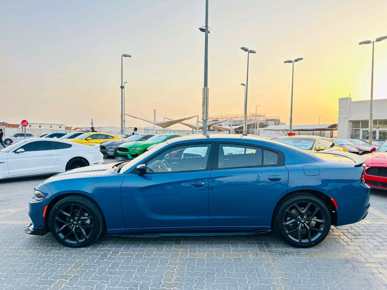 Dodge Charger - Image 9