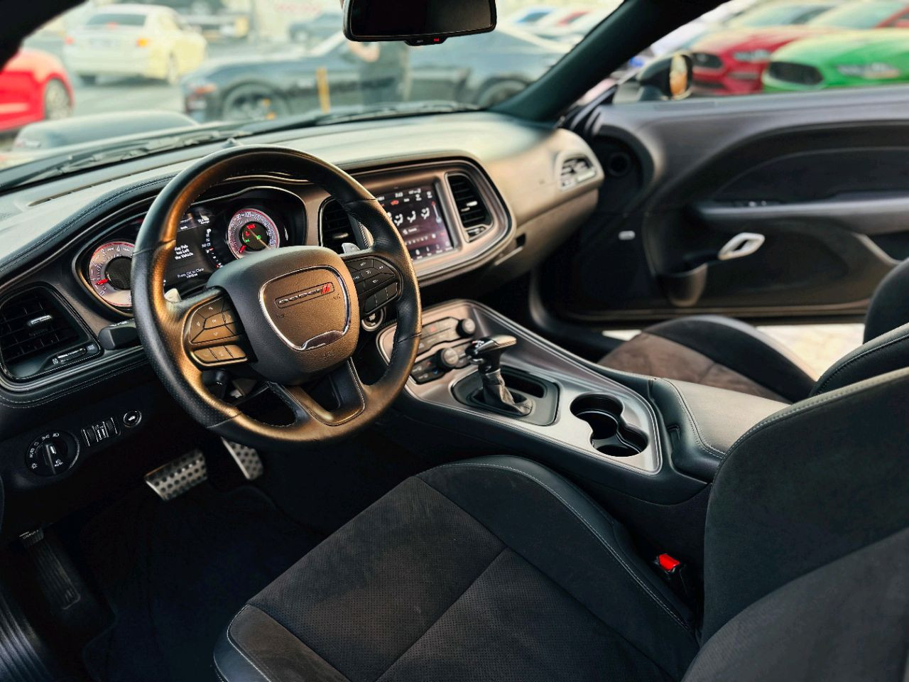 Dodge Challenger - Image 17