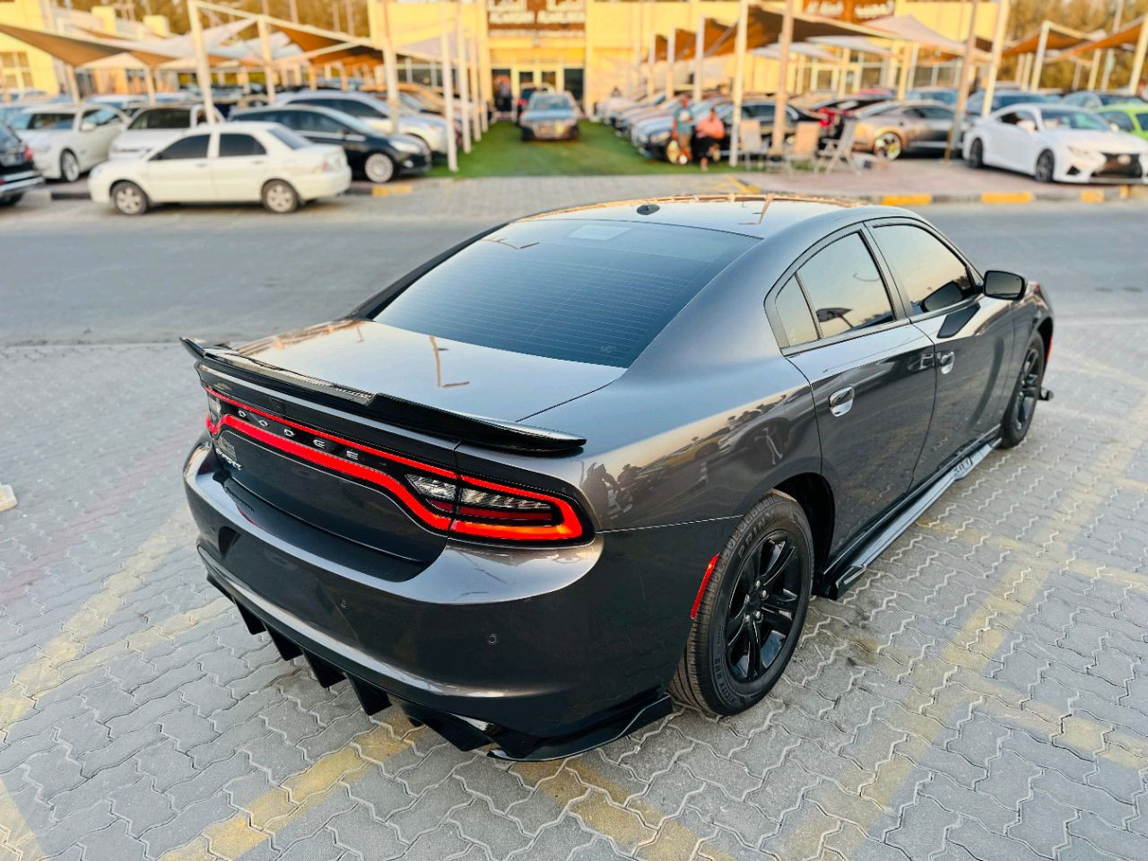 Dodge Charger - Image 6