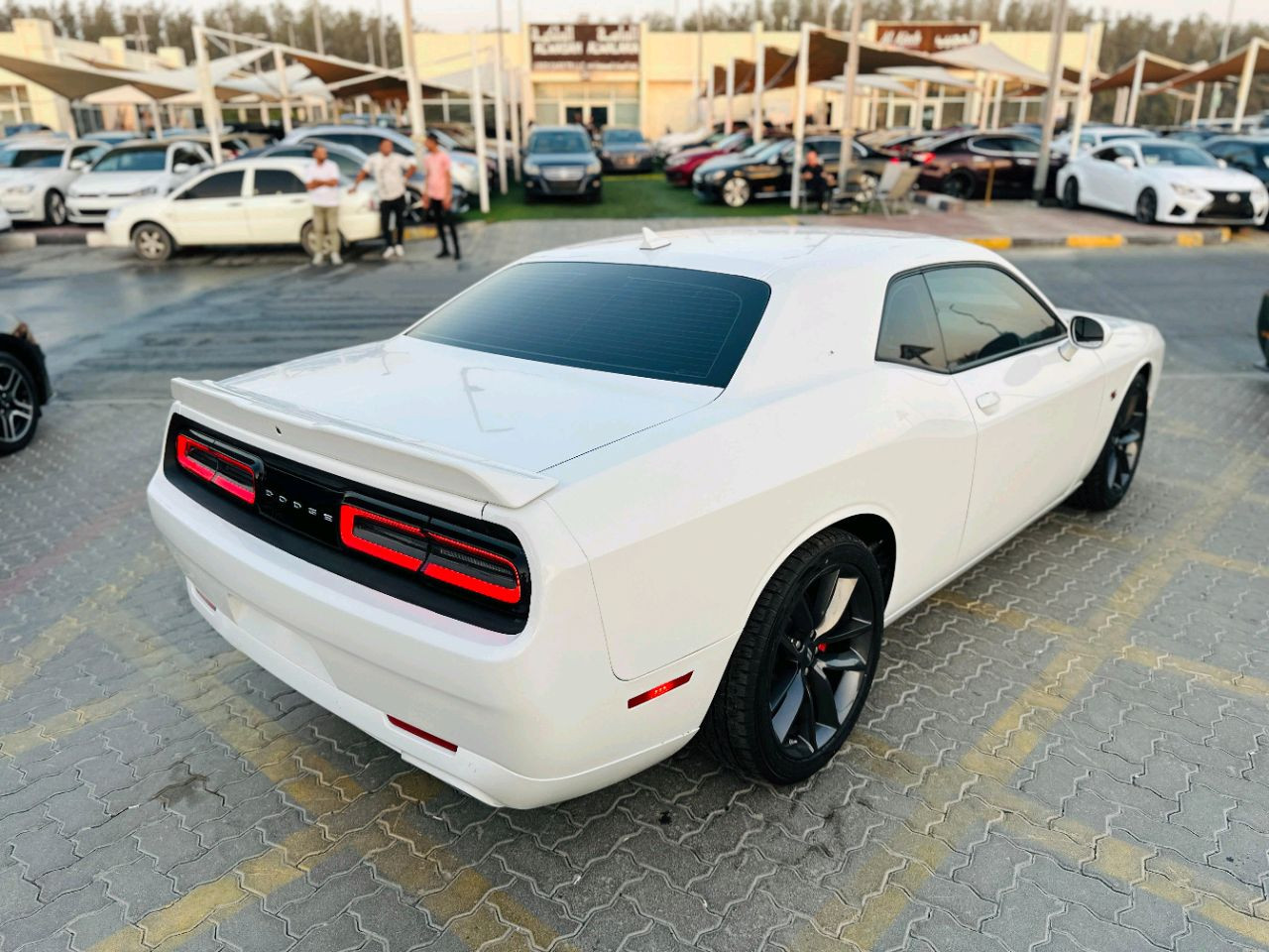 Dodge Challenger - Image 7