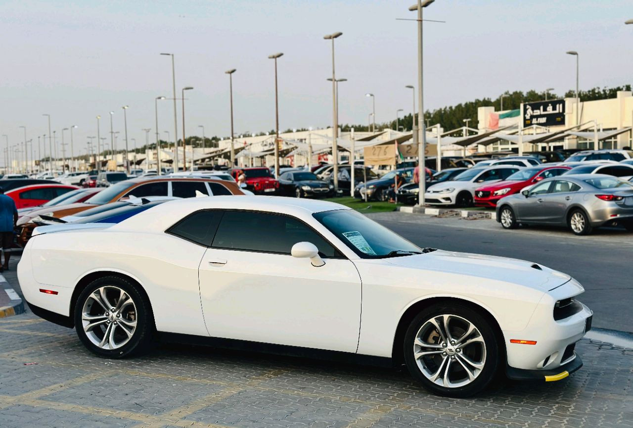Dodge Challenger - Image 8