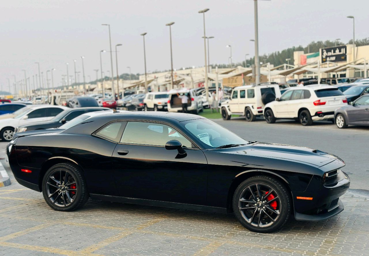 Dodge Challenger - Image 5