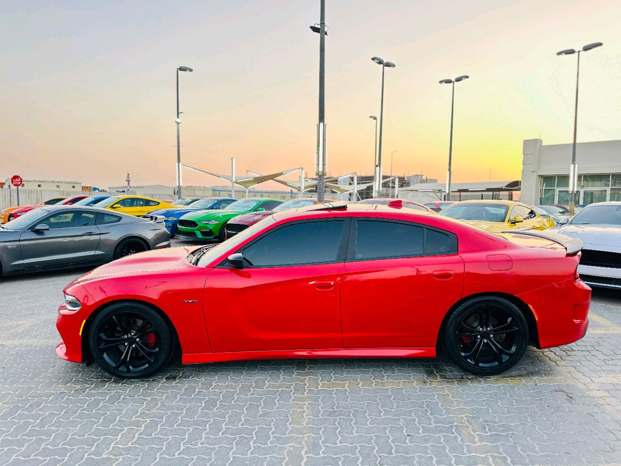 Dodge Charger - Image 9