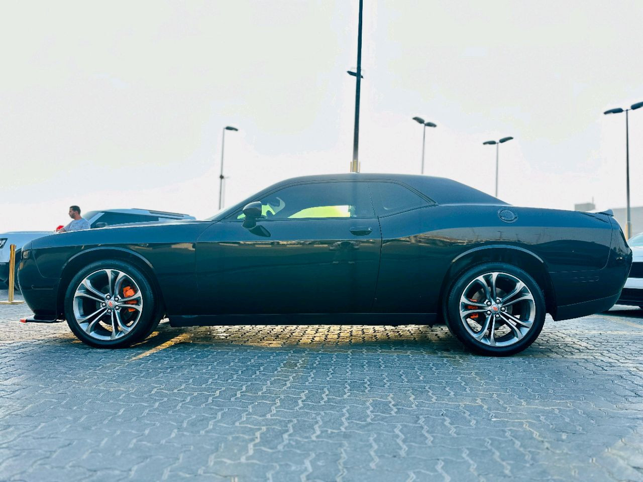 Dodge Challenger - Image 9