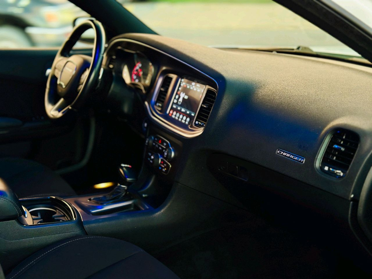 Dodge Charger - Image 10