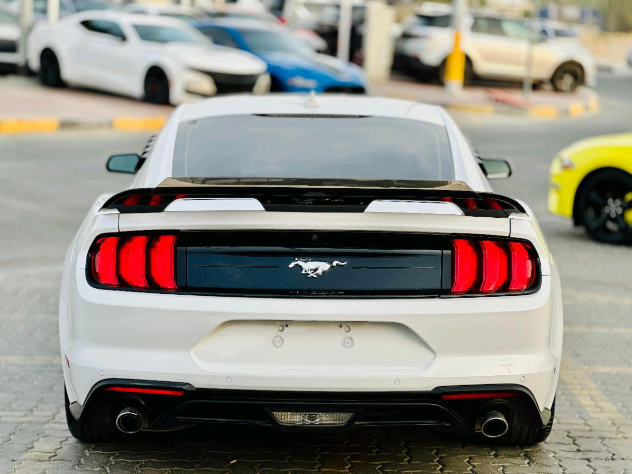 Ford Mustang - Image 7