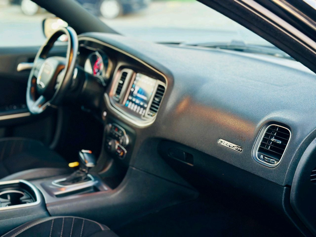 Dodge Charger - Image 9