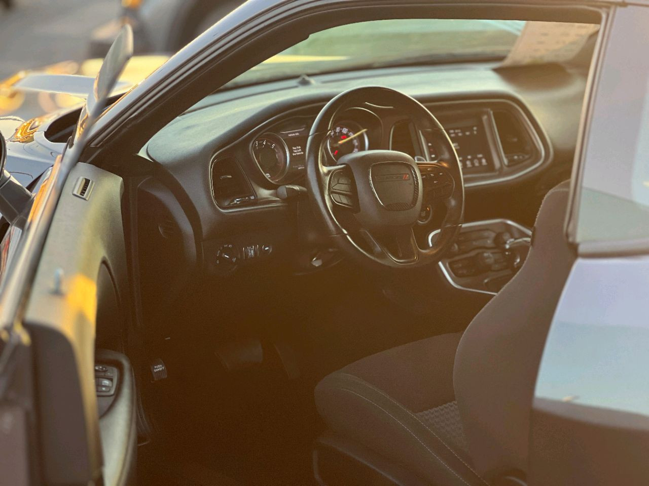 Dodge Challenger - Image 10