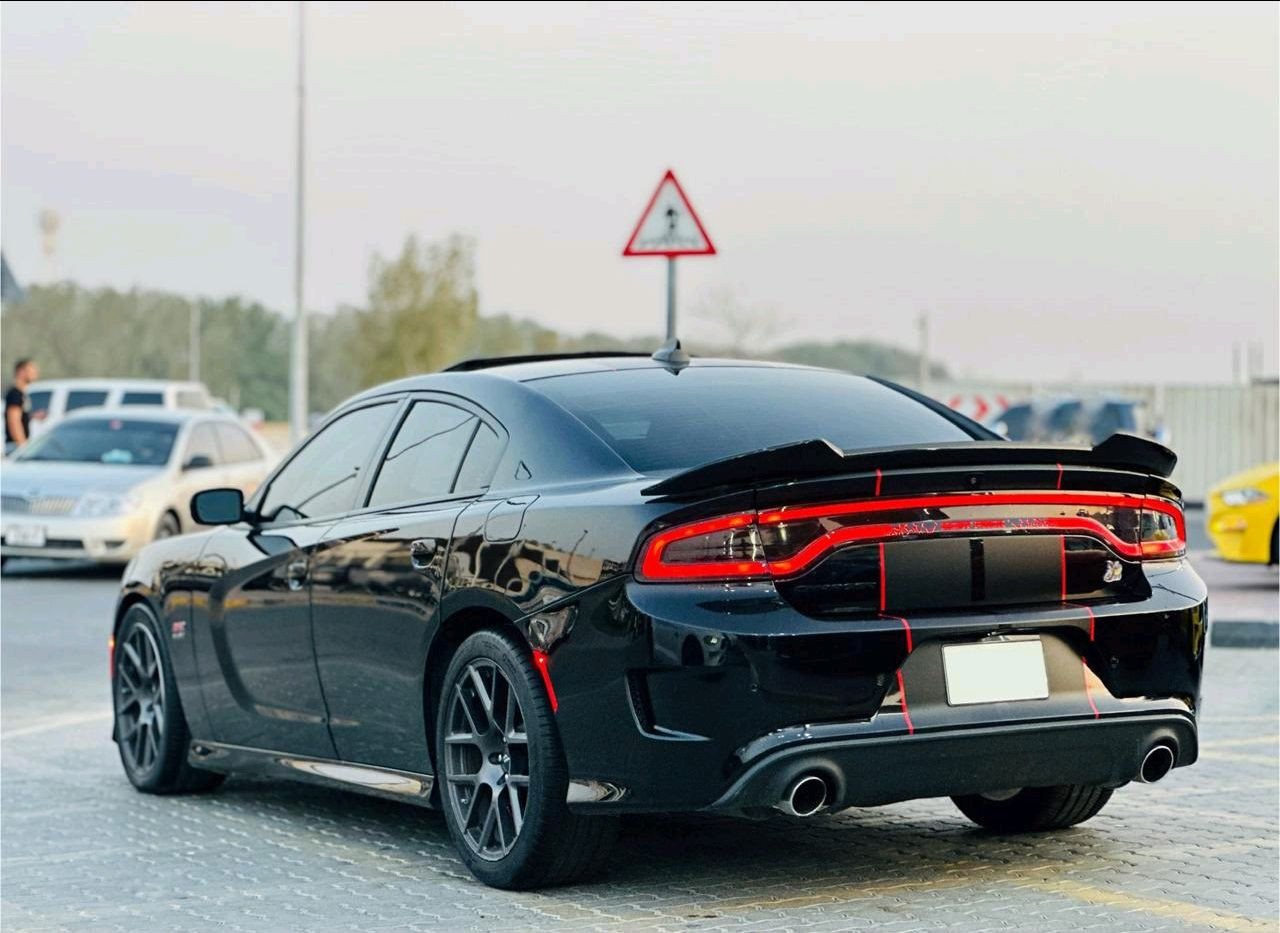 Dodge Charger - Image 10