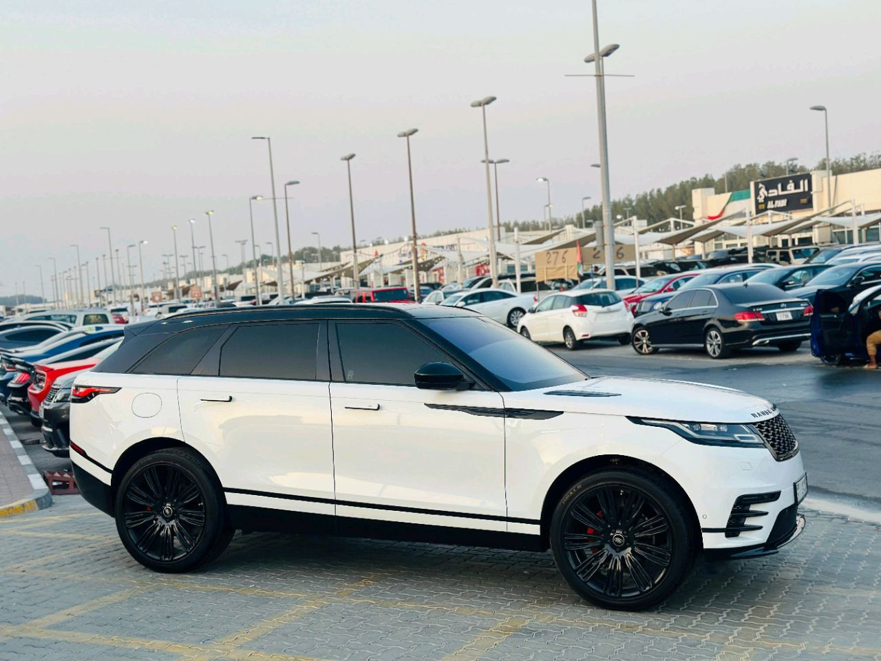 Range Rover VELAR - Image 6