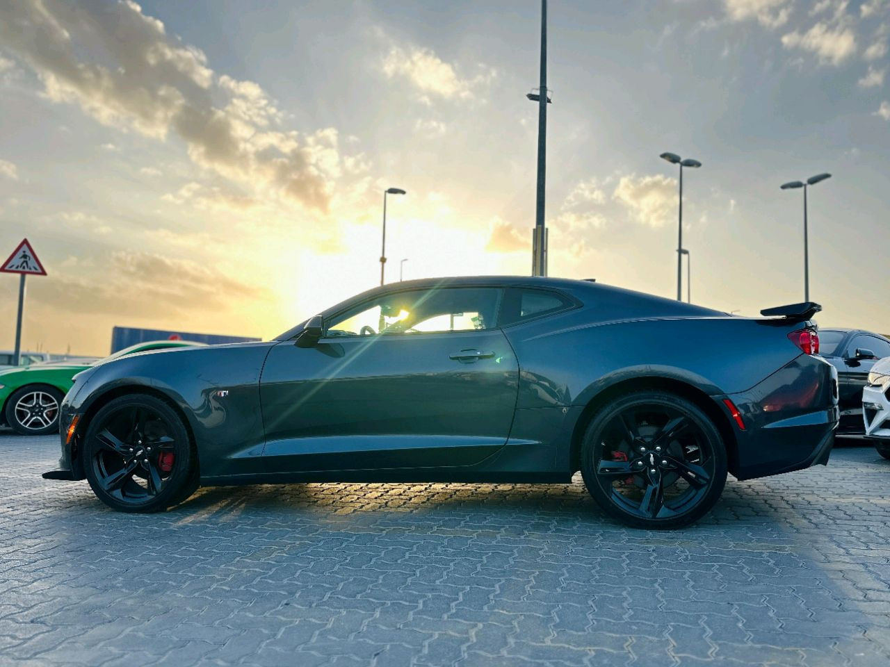 Chevrolet Camaro - Image 2
