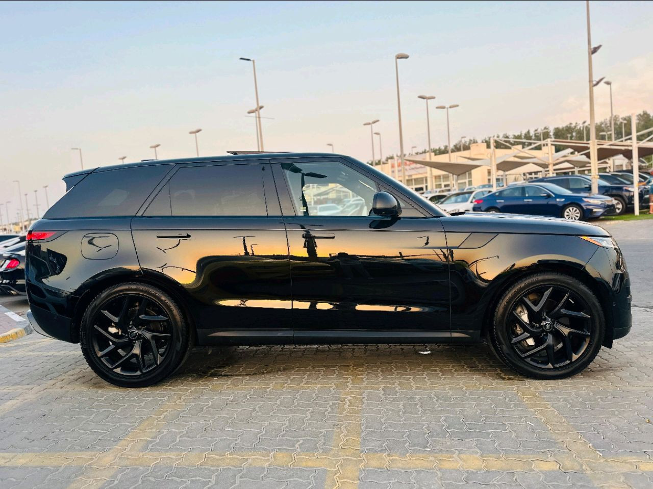 Range Rover Sport - Image 5