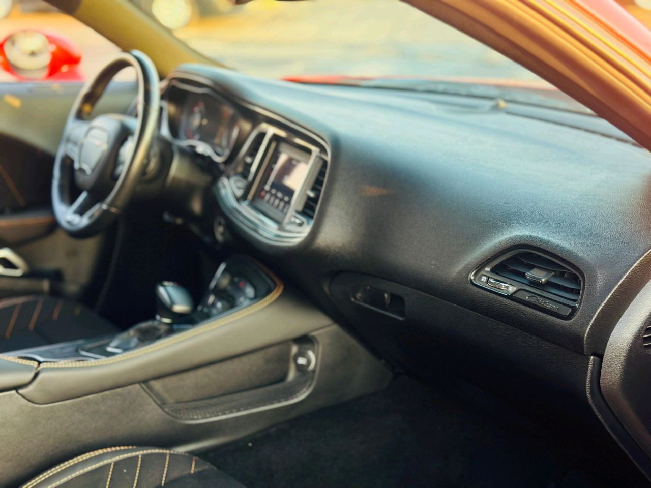 Dodge Challenger - Image 11