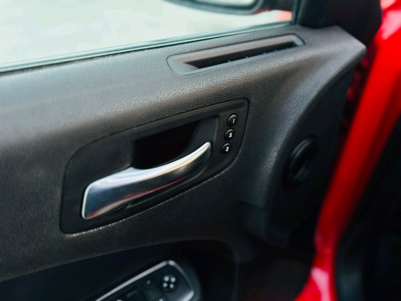 Dodge Charger - Image 21