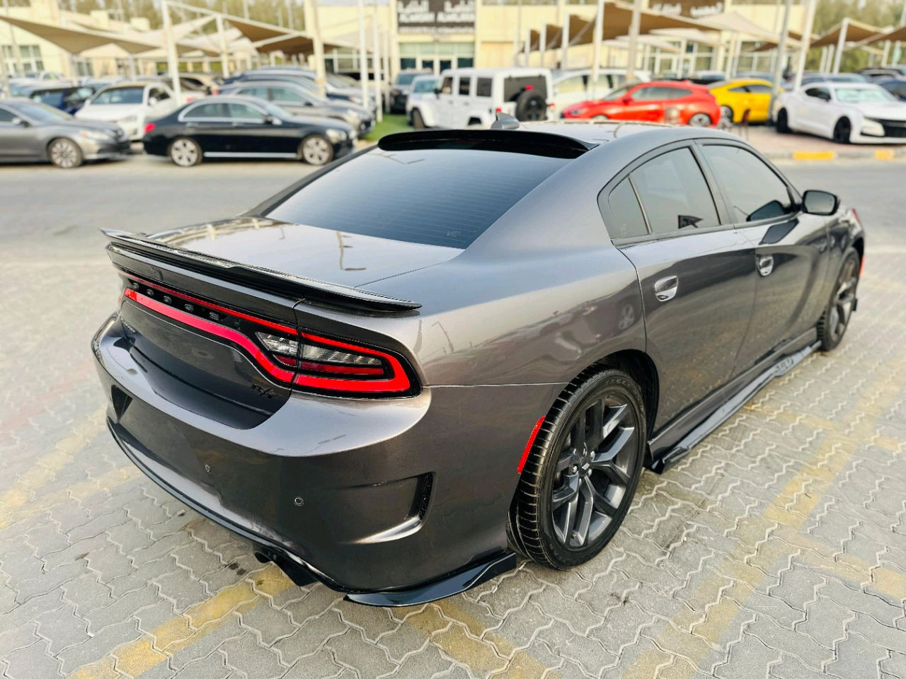 Dodge Charger - Image 6