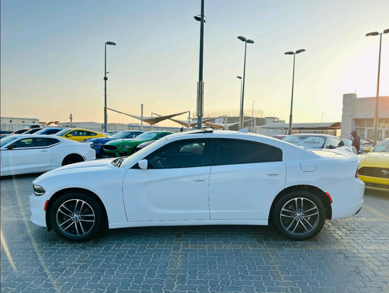 Dodge Charger - Image 9