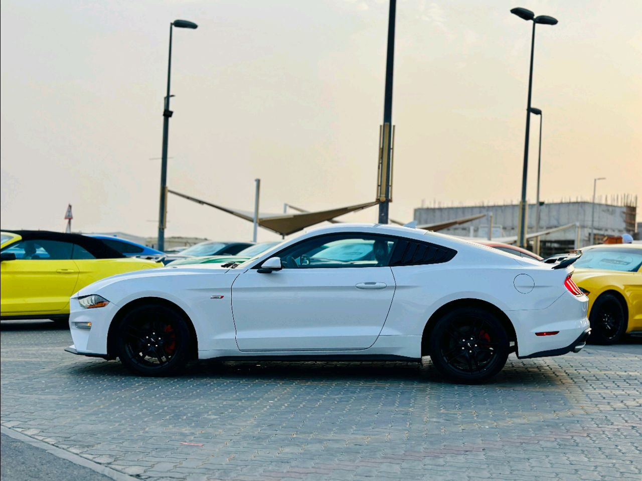 Ford Mustang - Image 9