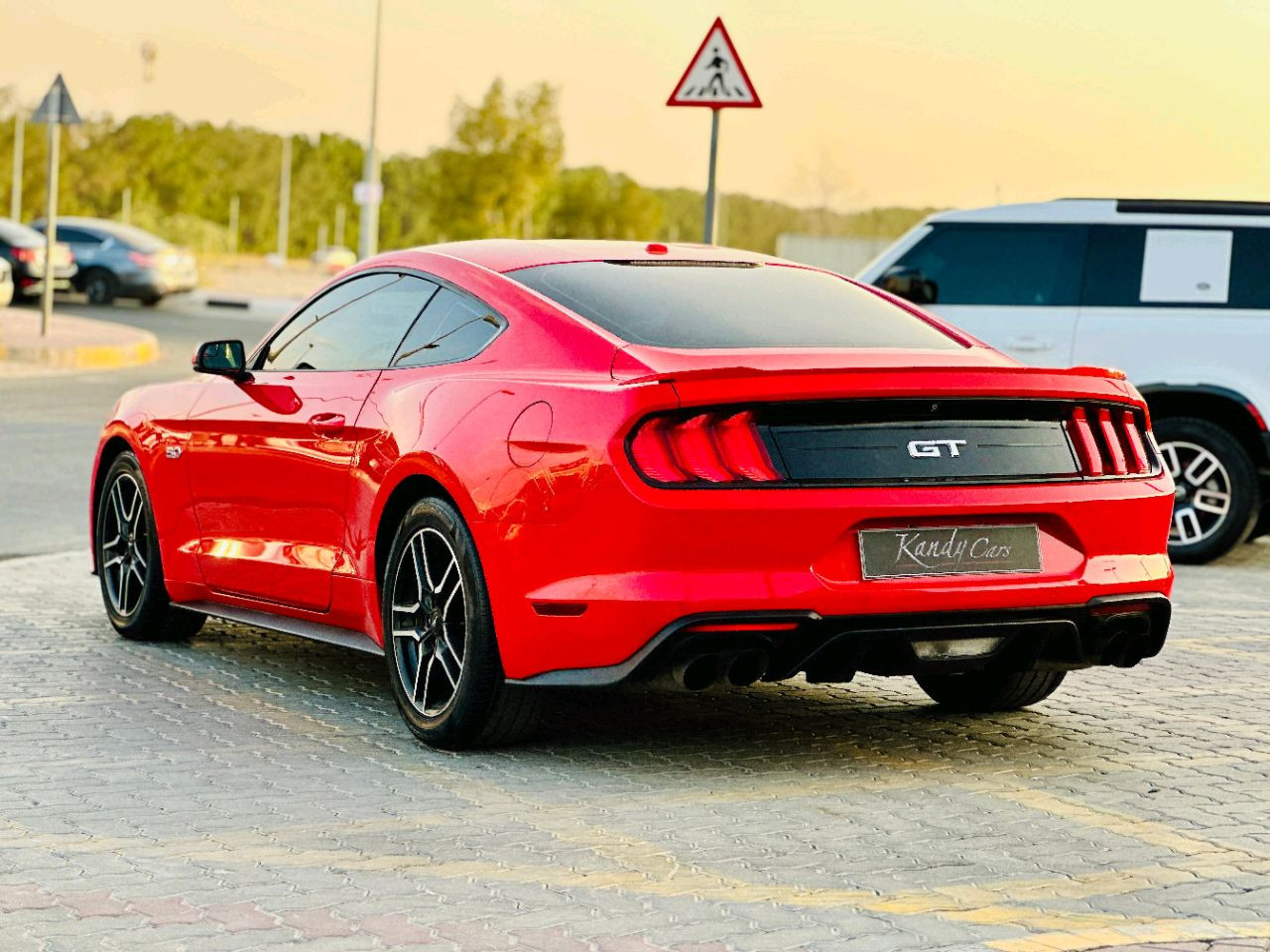Ford Mustang - Image 8