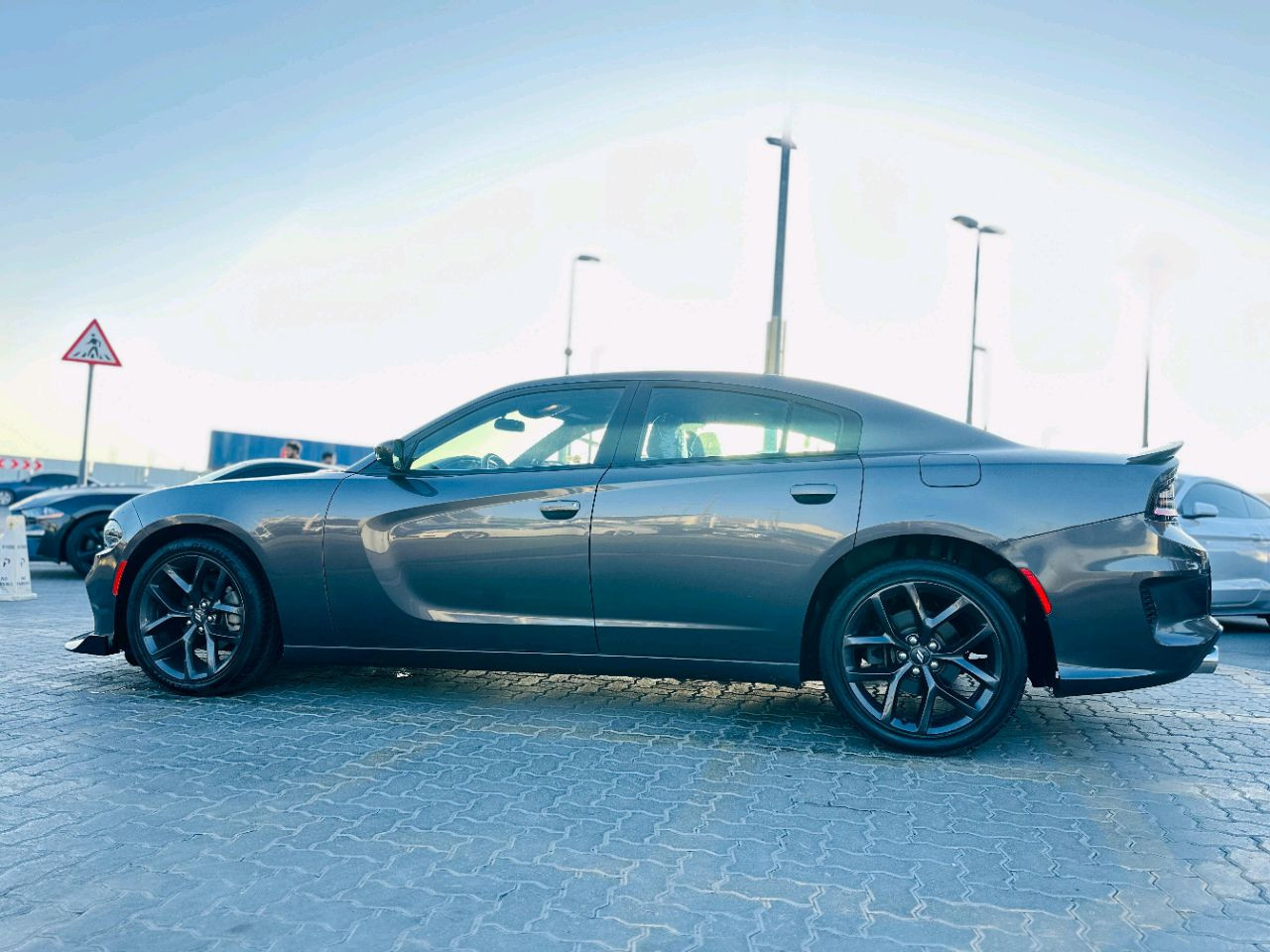 Dodge Charger - Image 5