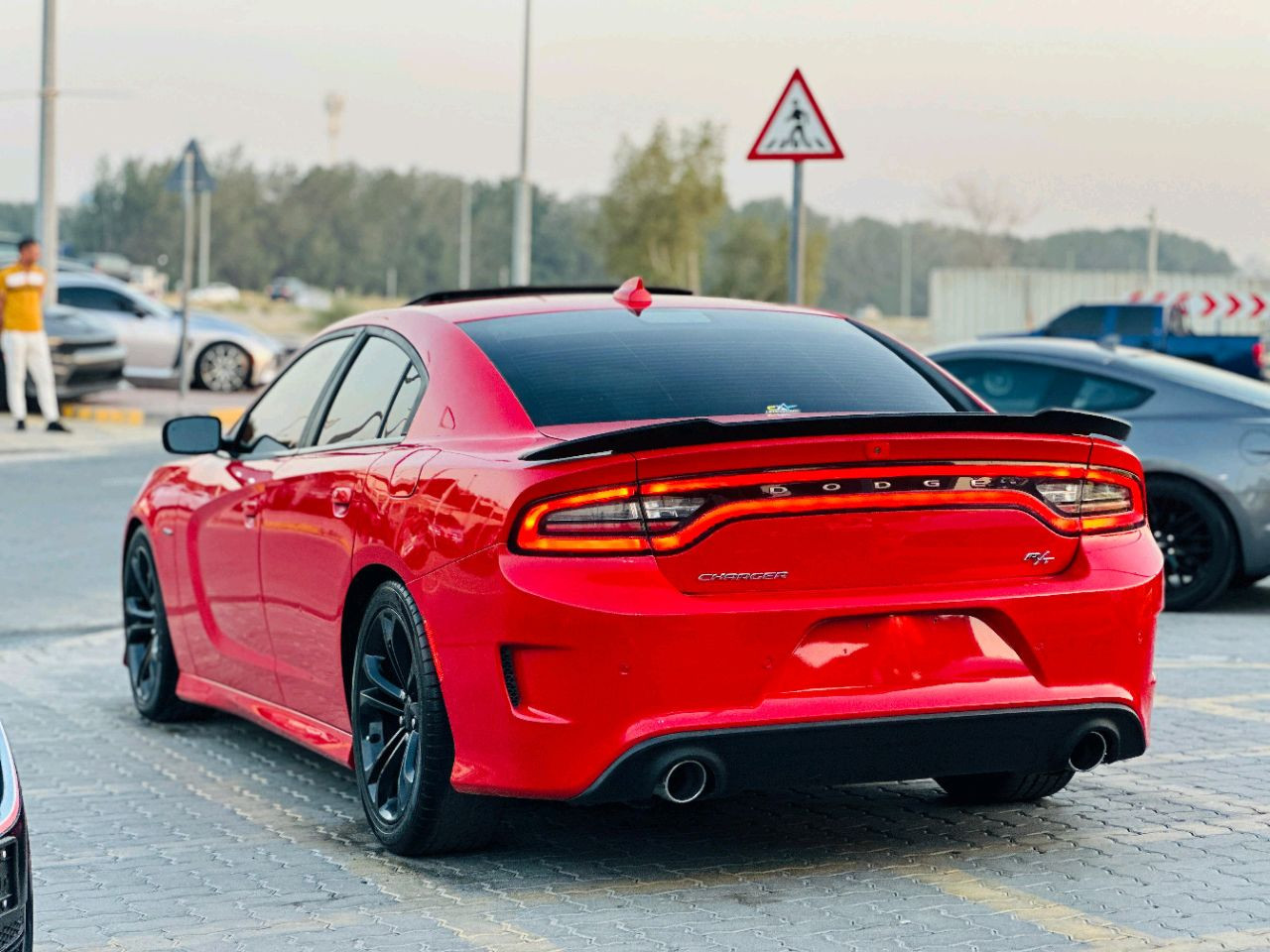 Dodge Charger - Image 8