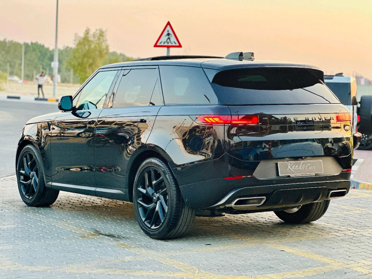Range Rover Sport - Image 8