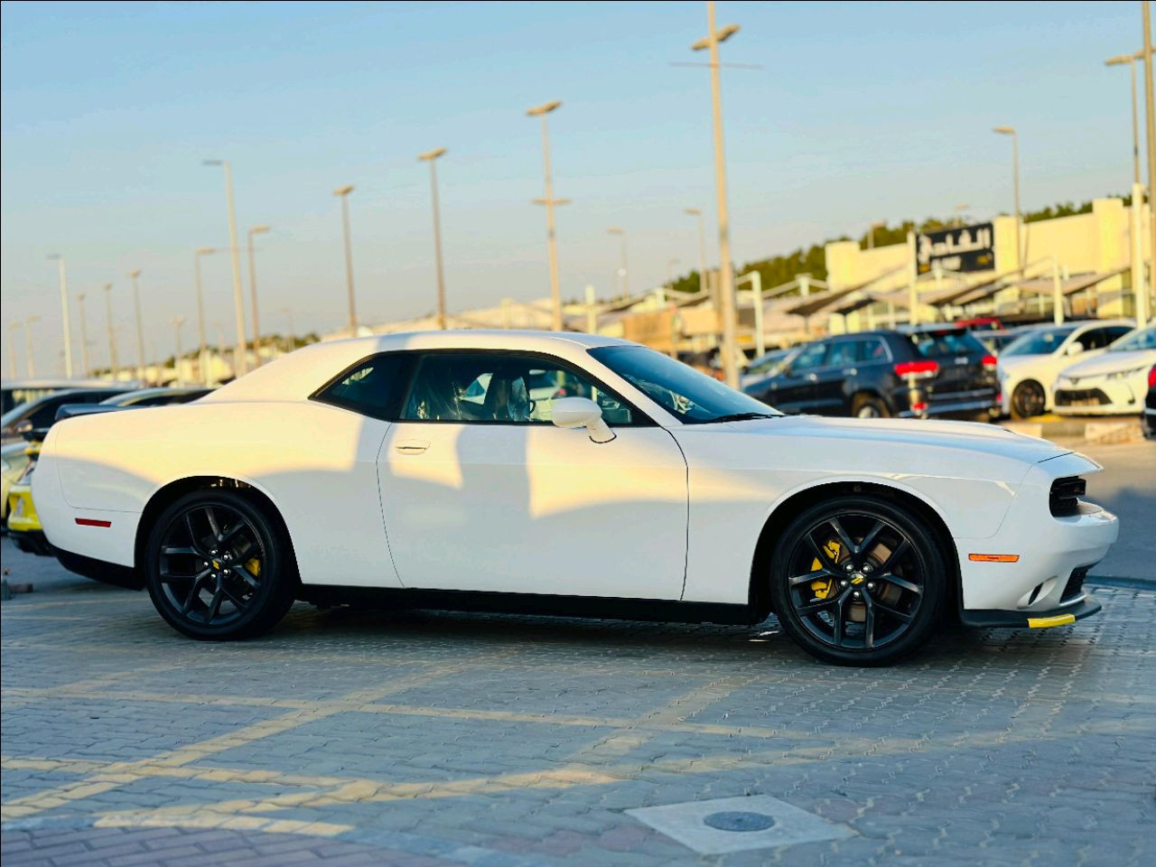 Dodge Challenger - Image 5
