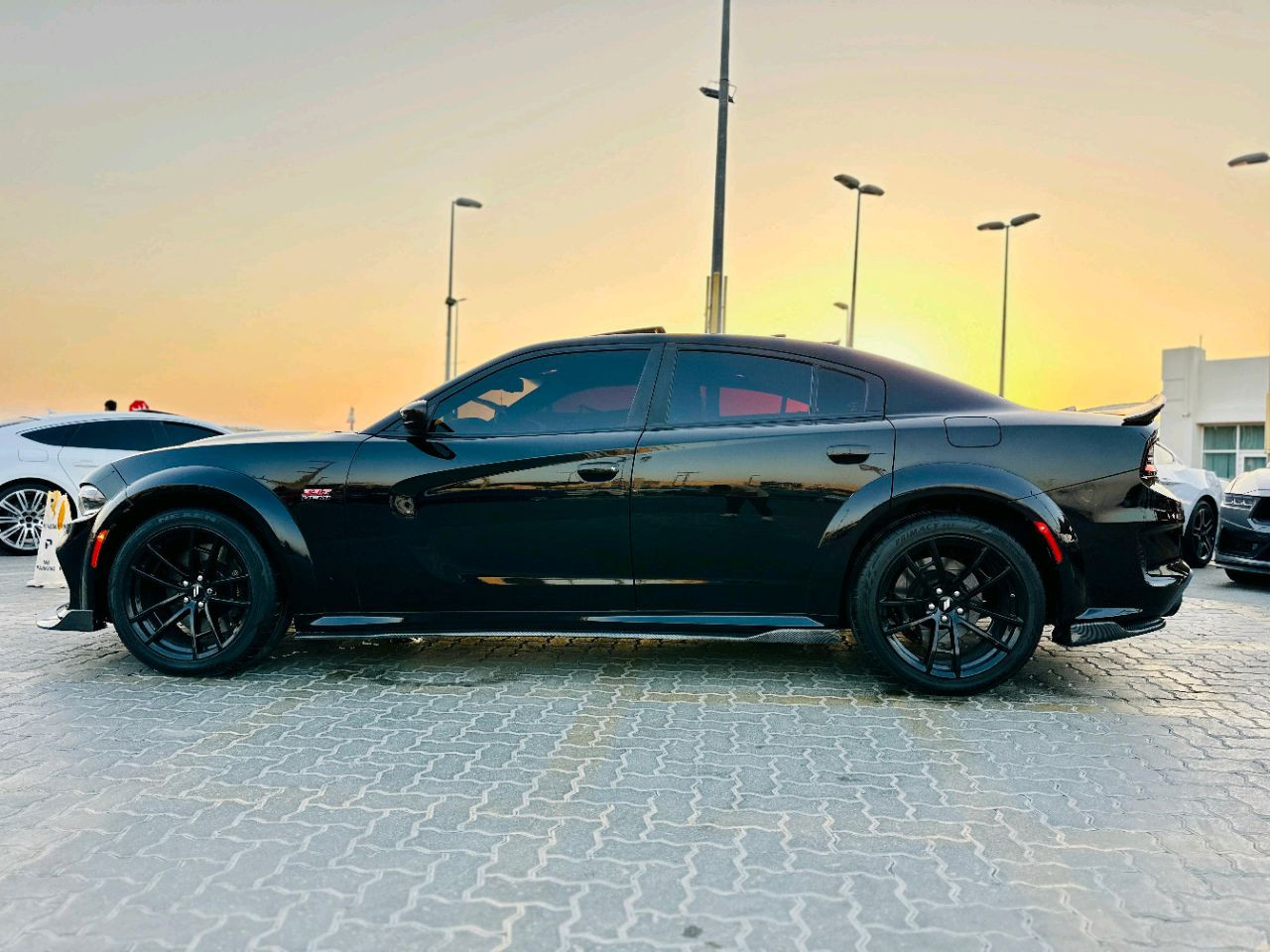 Dodge Charger - Image 7