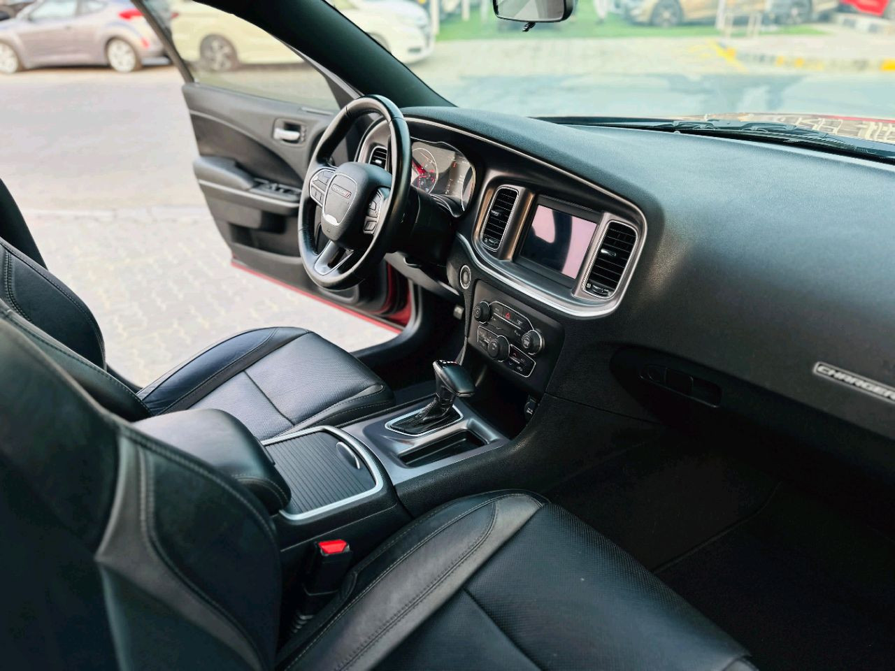Dodge Charger - Image 10