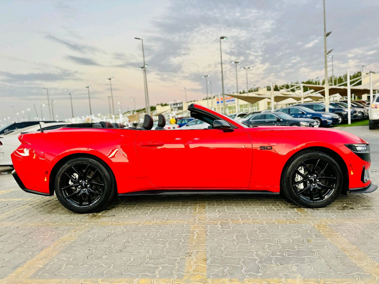 Ford Mustang - Image 5