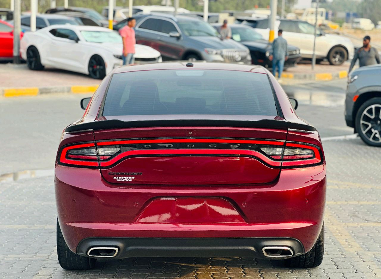 Dodge Charger - Image 7