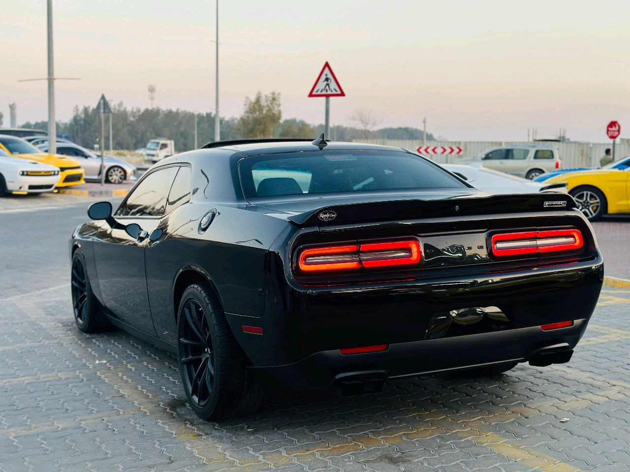 Dodge Challenger - Image 8