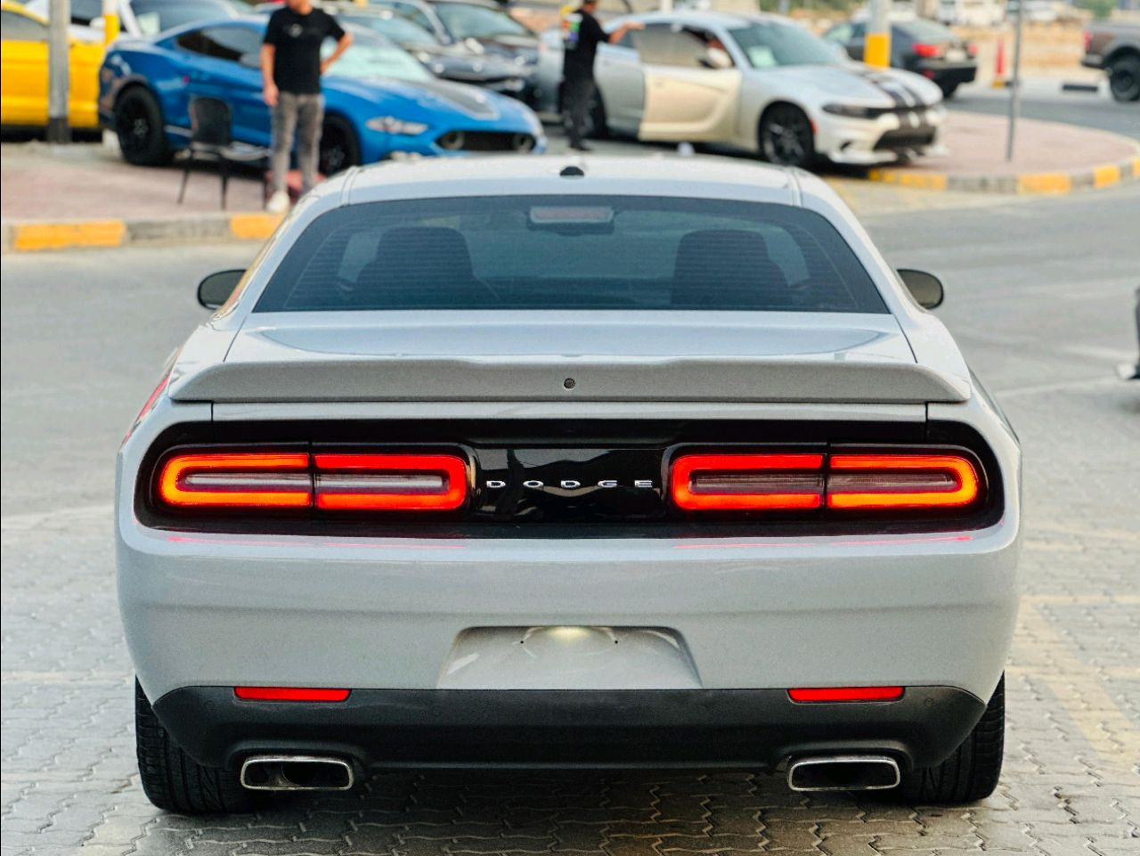 Dodge Challenger - Image 7