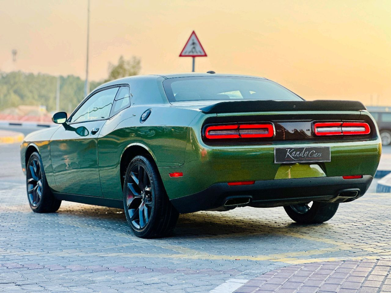 Dodge Challenger - Image 8