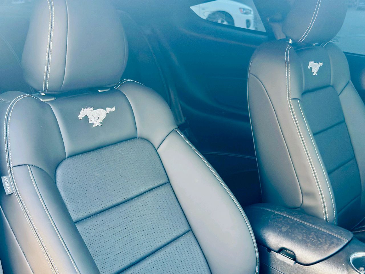 Ford Mustang - Image 24