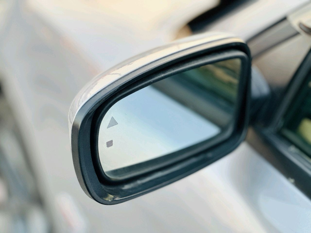 Dodge Charger - Image 10