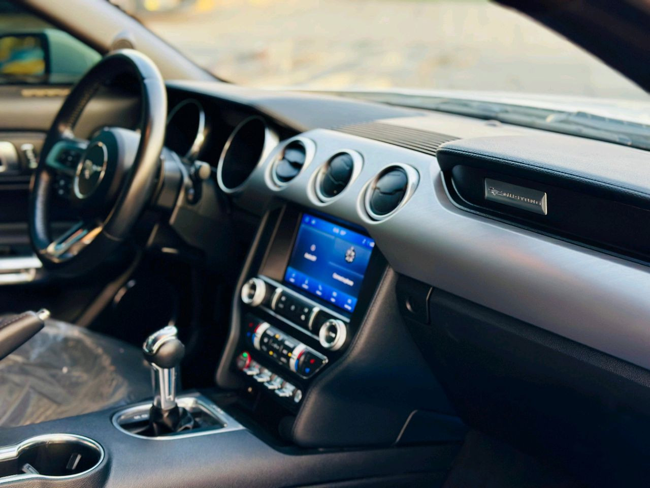 Ford Mustang - Image 11